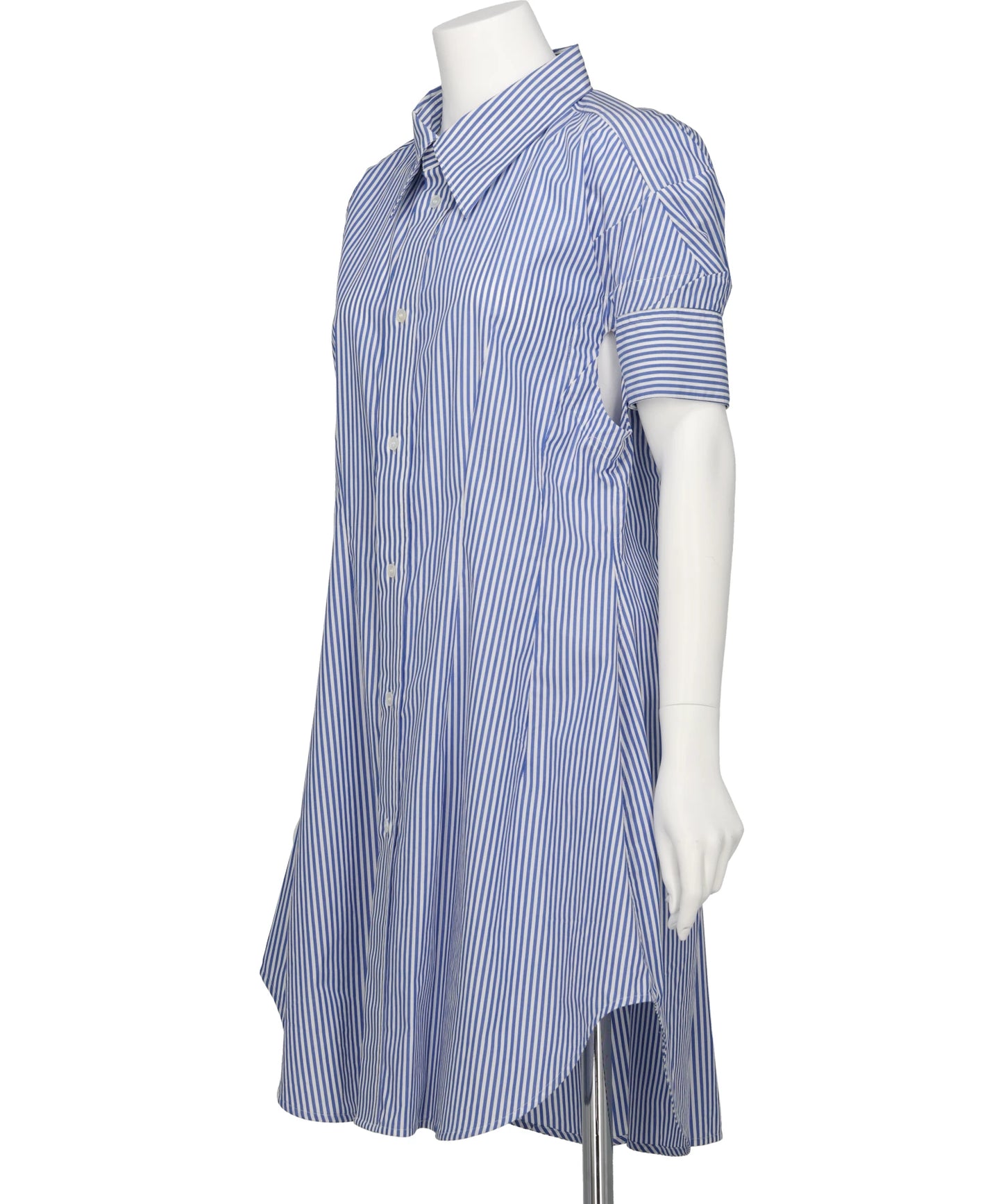 SHORT-SLEEVED BLOUSE