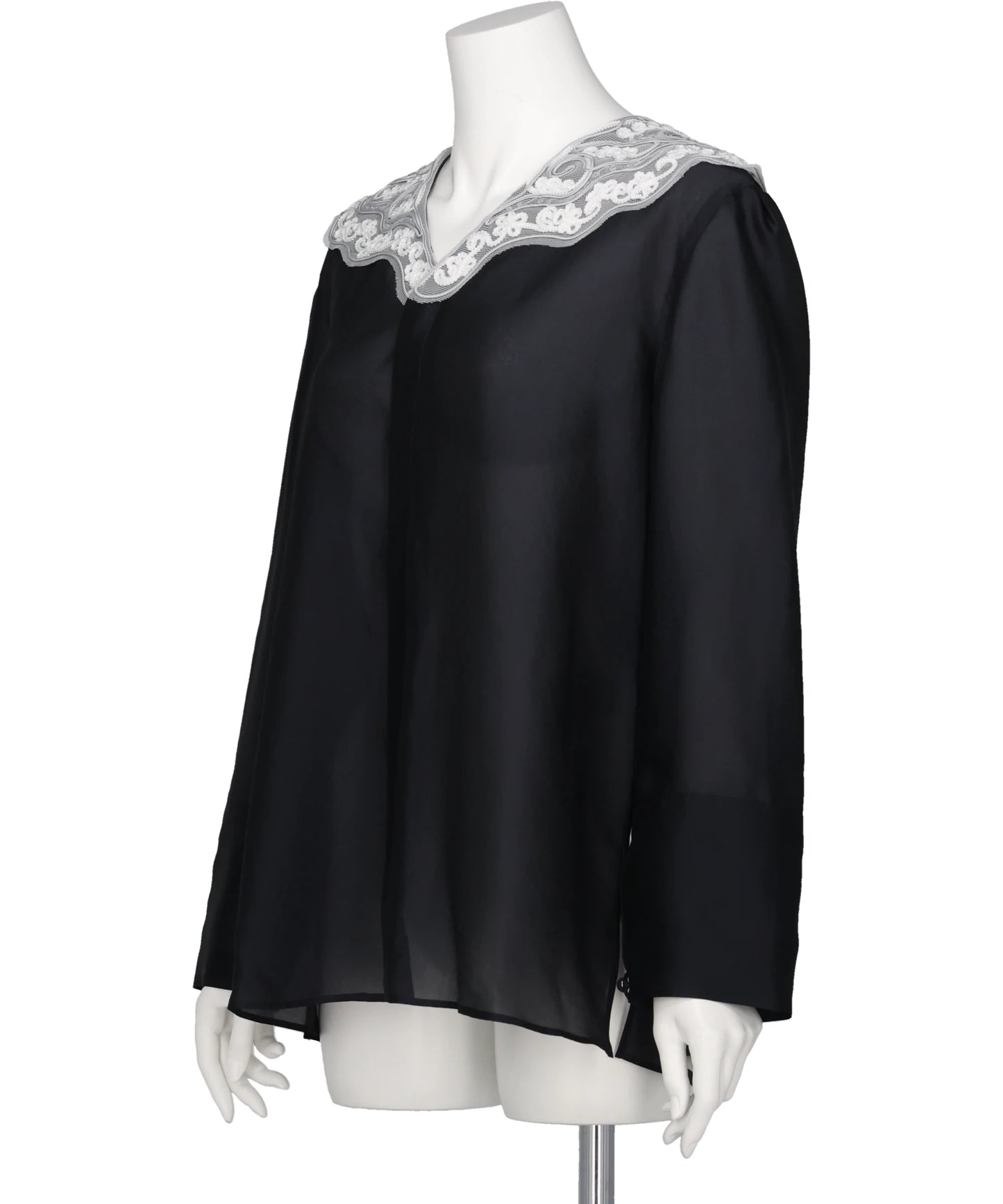 LACE COLLAR BLOUSE