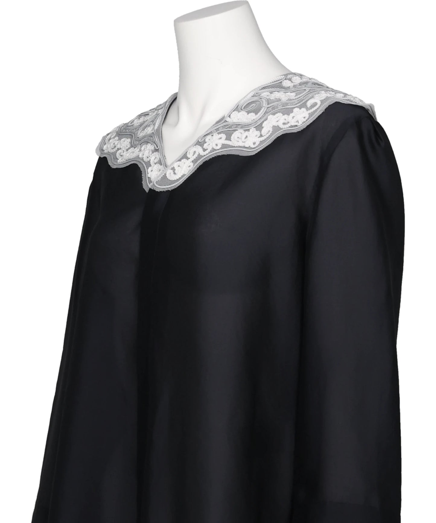 LACE COLLAR BLOUSE