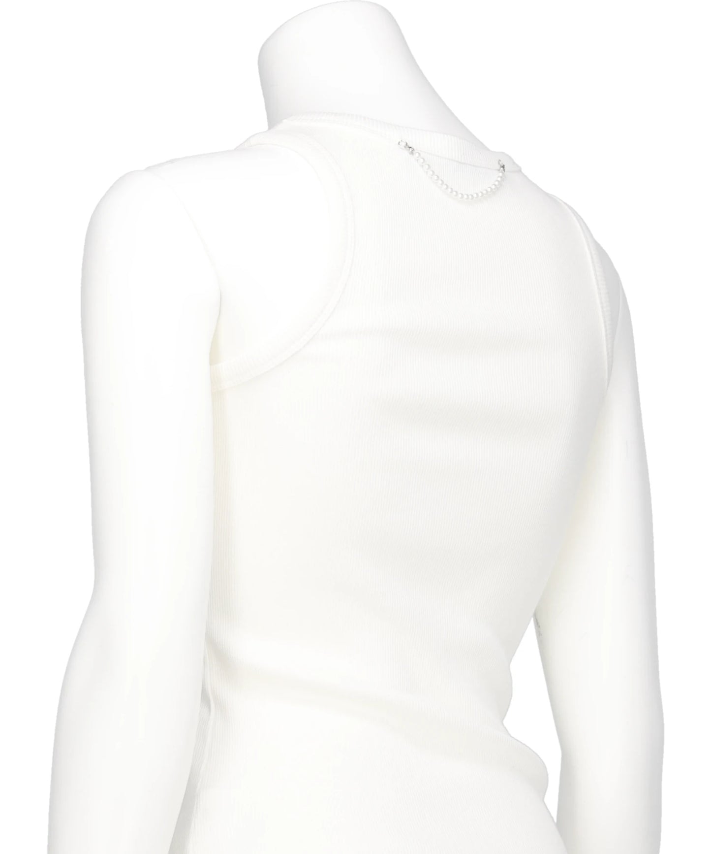 ONE PEARL PIERCING SLEEVELESS TOP