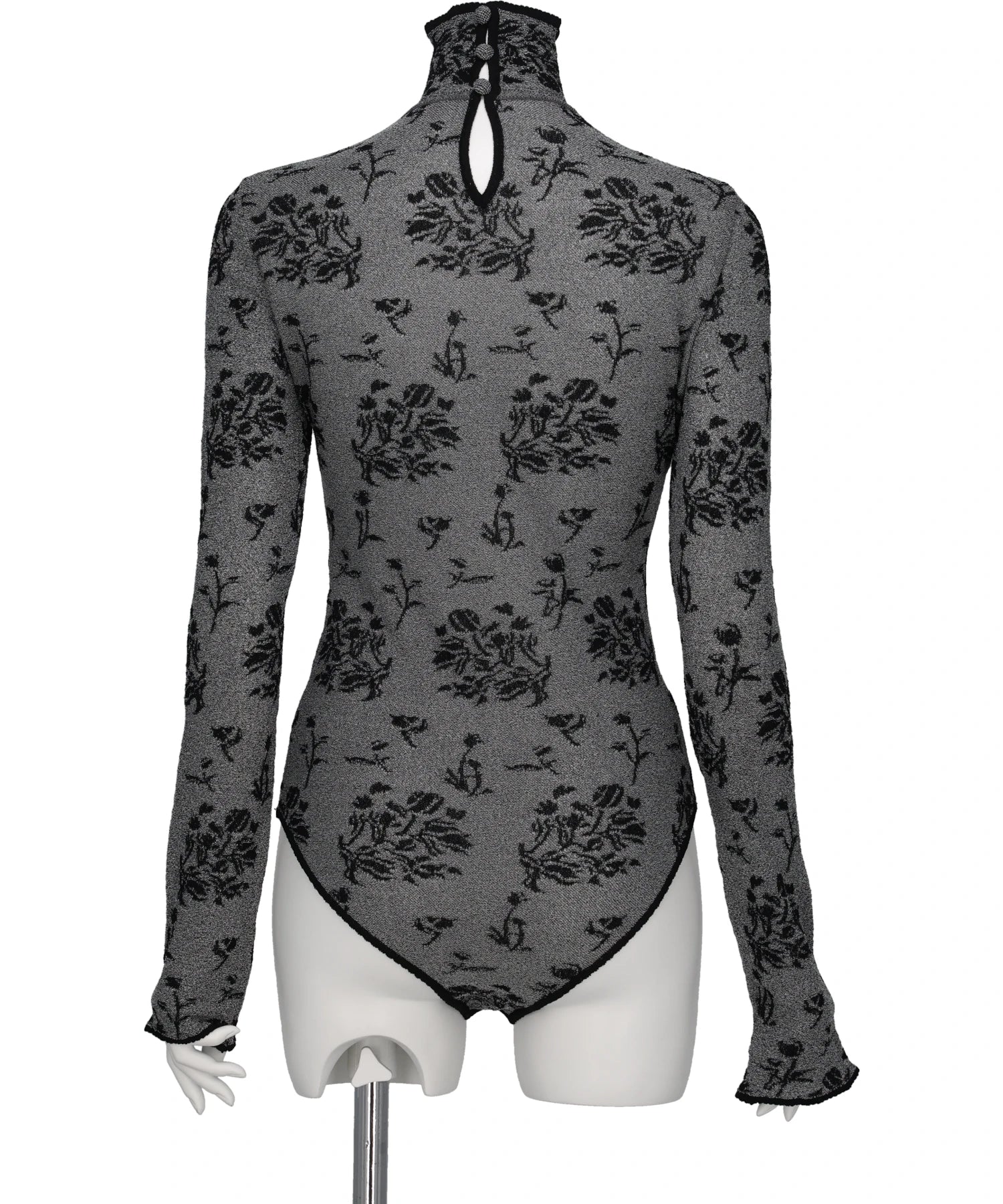Mame Kurogouchi(マメクロゴウチ 2026SS FLORAL JACQUARD KNIT