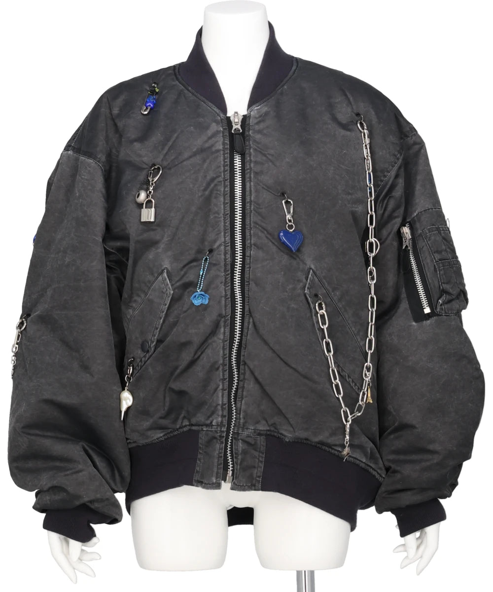 KEY CHAIN DECORATED BOMBER JACKET