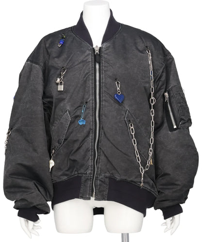 KEY CHAIN DECORATED BOMBER JACKET