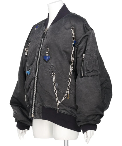 KEY CHAIN DECORATED BOMBER JACKET