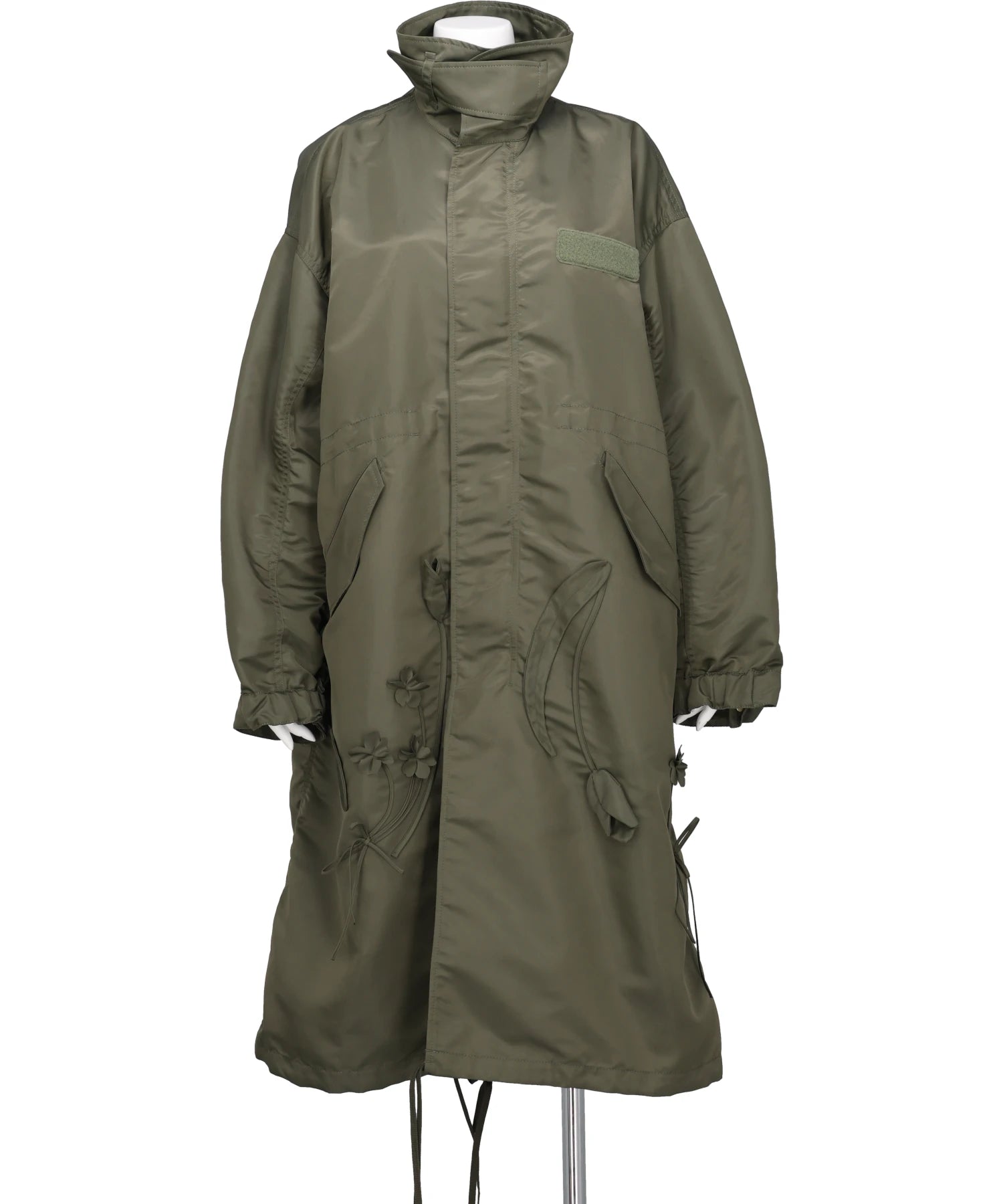 Mame Kurogouchi(マメクロゴウチ) 2026SS NYLON TWILL 3D EMBROIDERY MODS COAT MM26SS-CO053