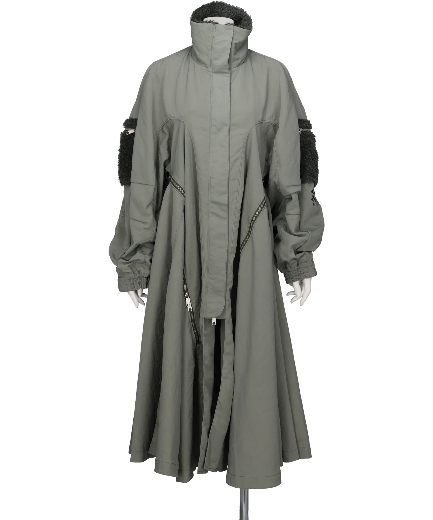 BIFURCATUM(ビフルカツム）2026AW ZIPPERED FLARE COAT 26AW-CO01