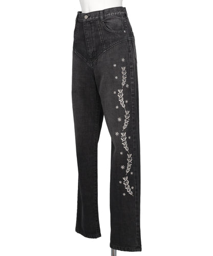 EMBROIDERED STRAIGHT JEANS