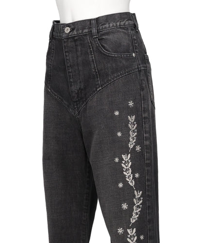 EMBROIDERED STRAIGHT JEANS