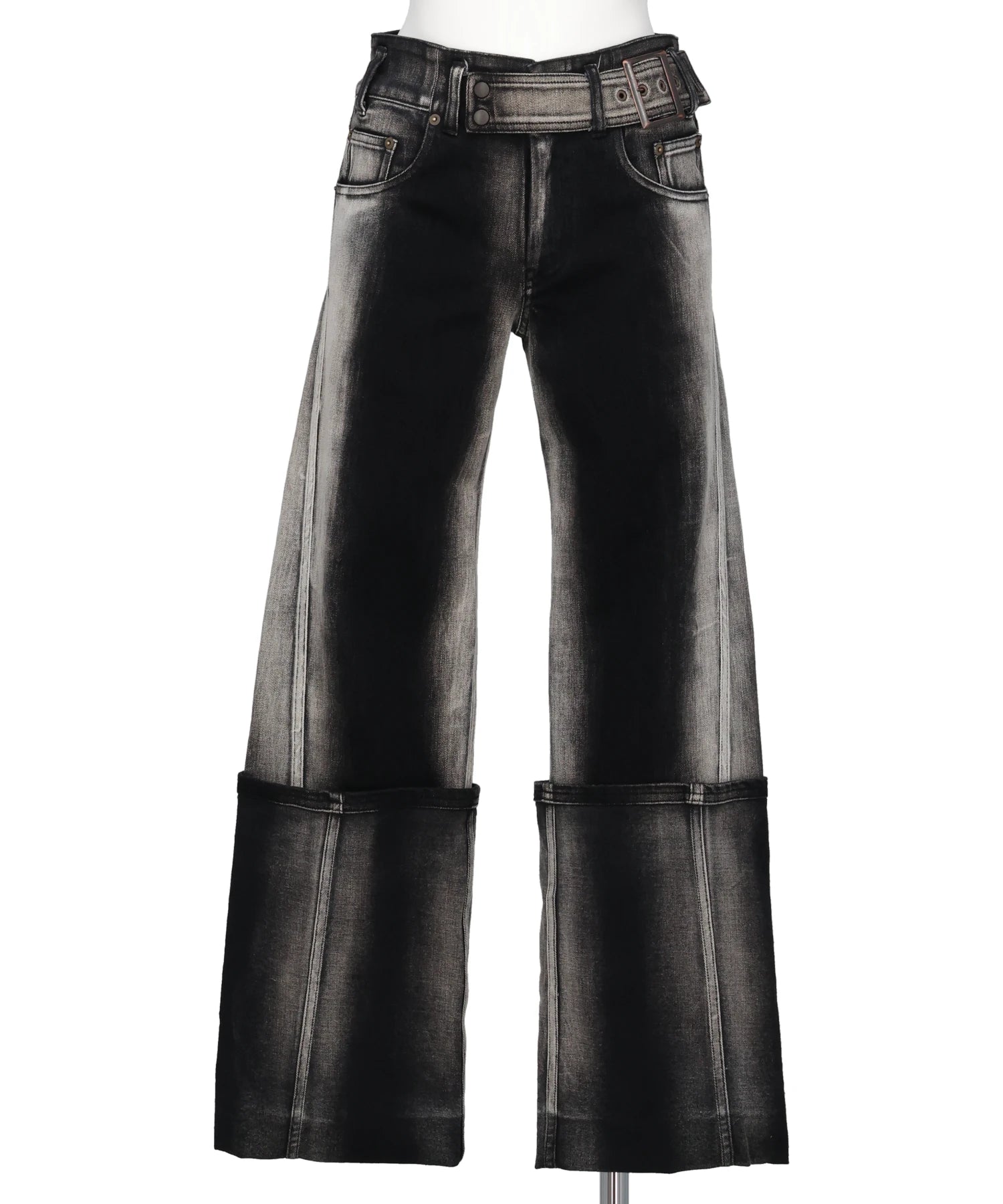 mukcyen(ムッシャン) LOW-RISE DENIM PANTS