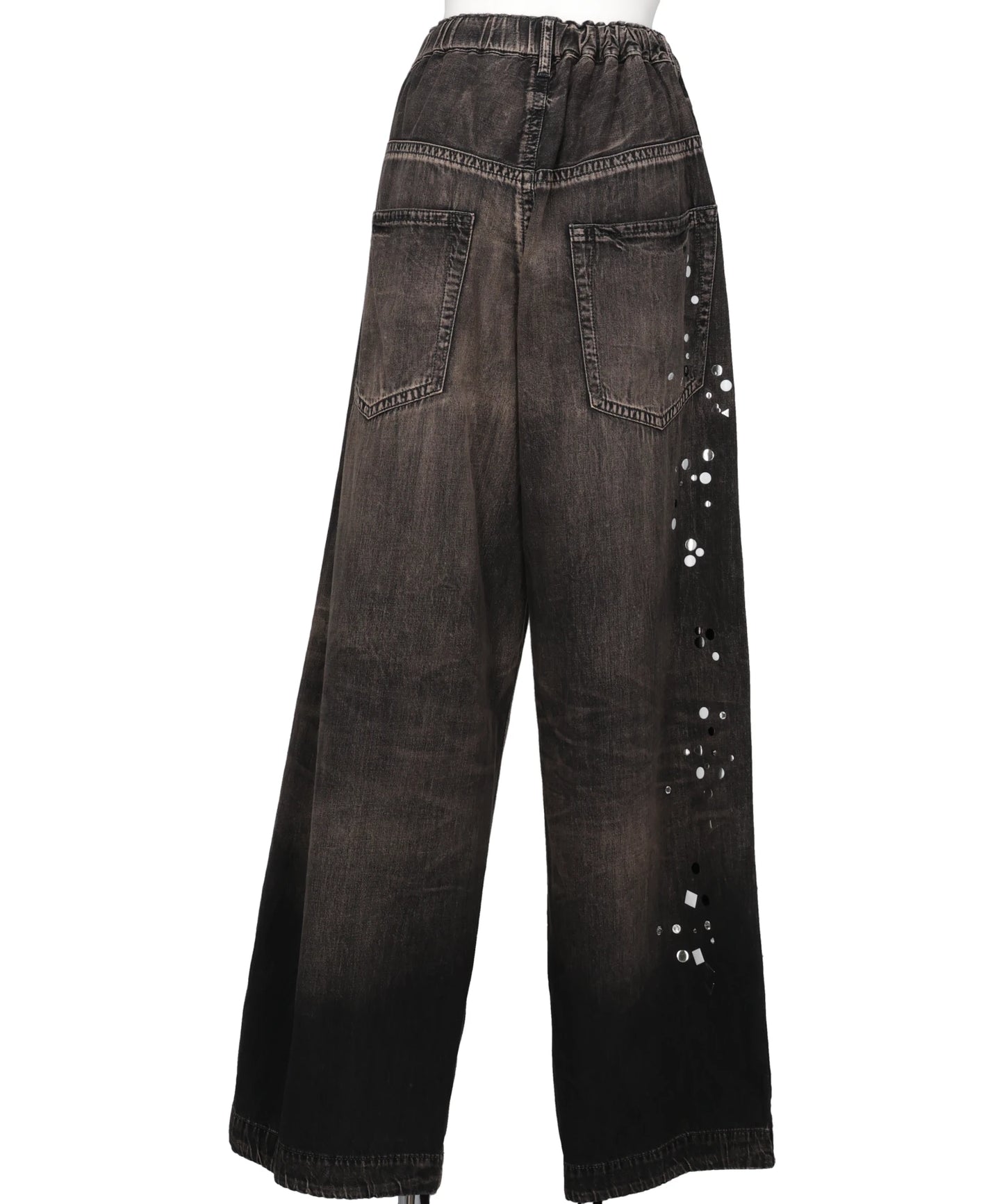 EMBELLISHED JEANS