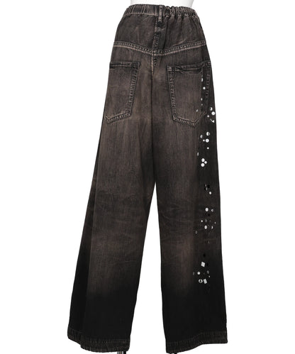 EMBELLISHED JEANS