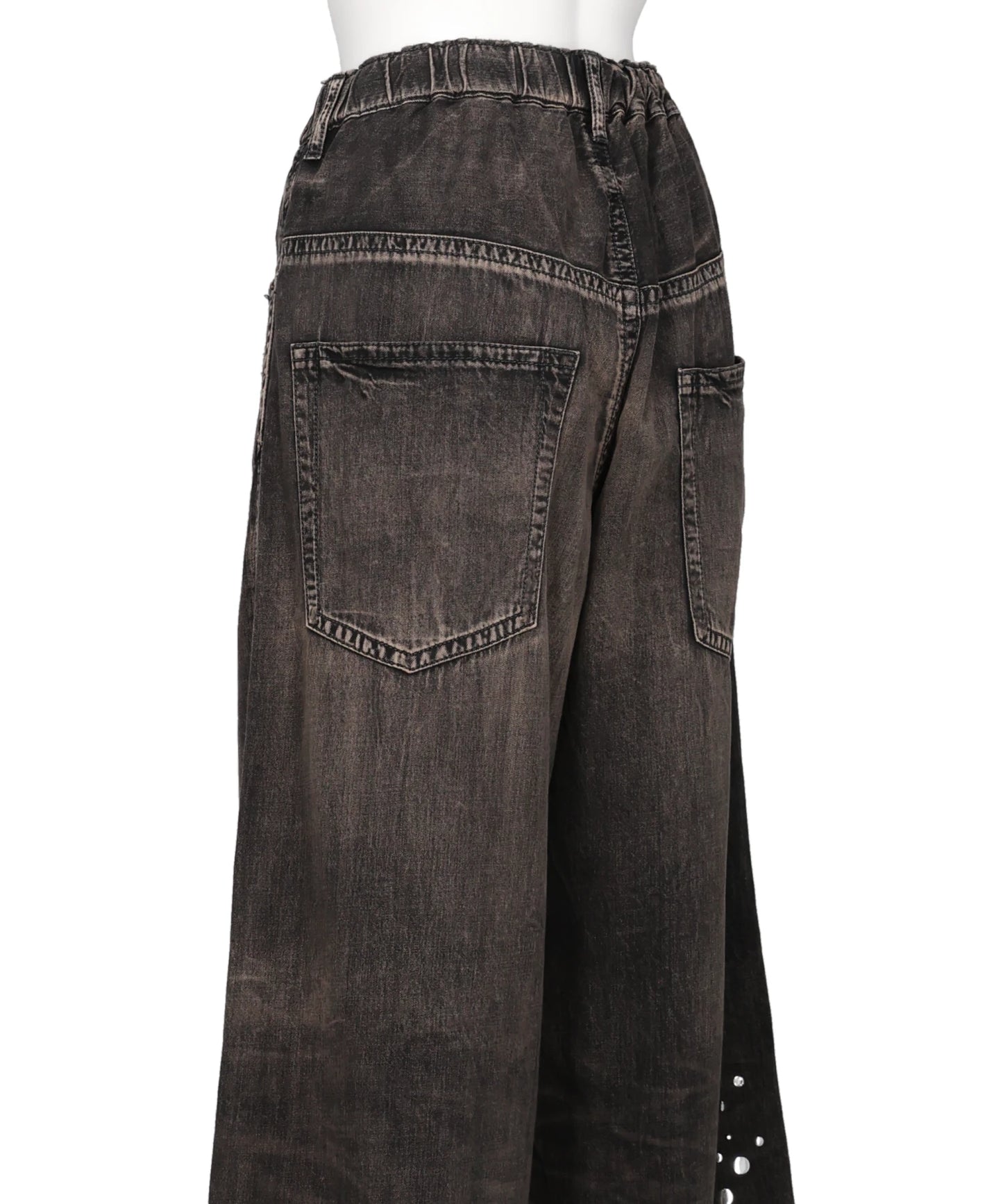 EMBELLISHED JEANS