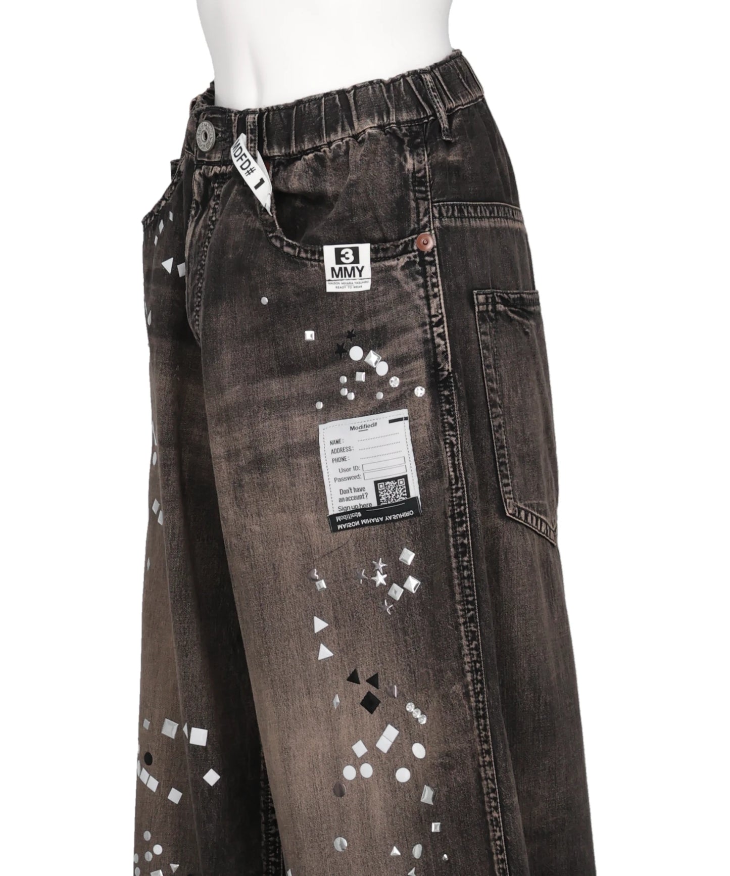 EMBELLISHED JEANS