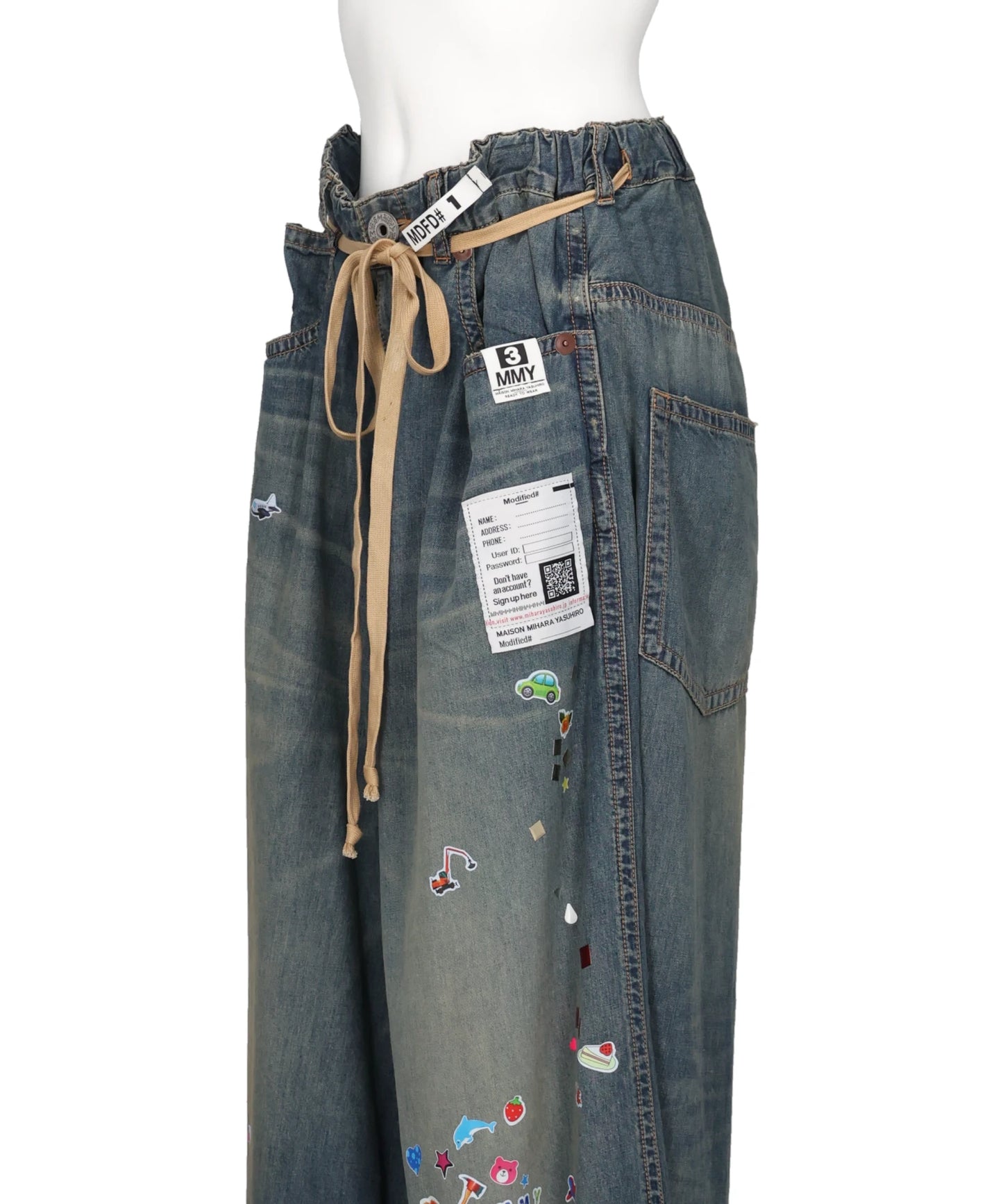 DENIM HUGE DETAIL PANTS w KIDS STICKER