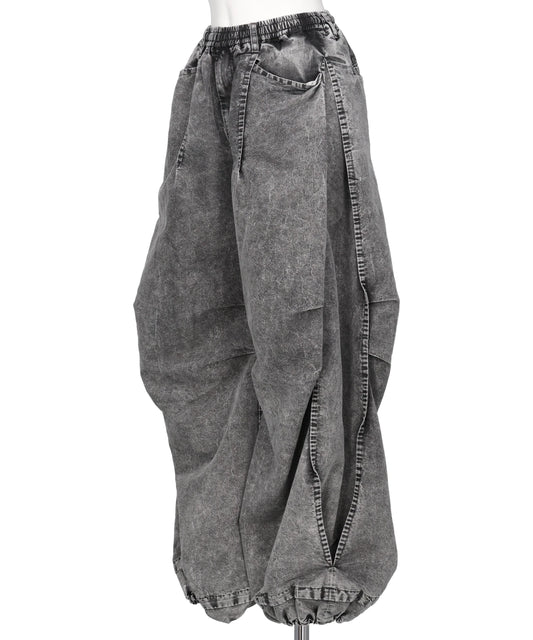 TUCKED BALLOON DENIM