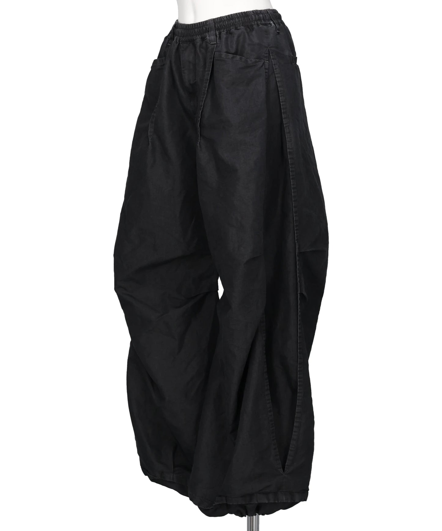 TUCKED BALLOON DENIM