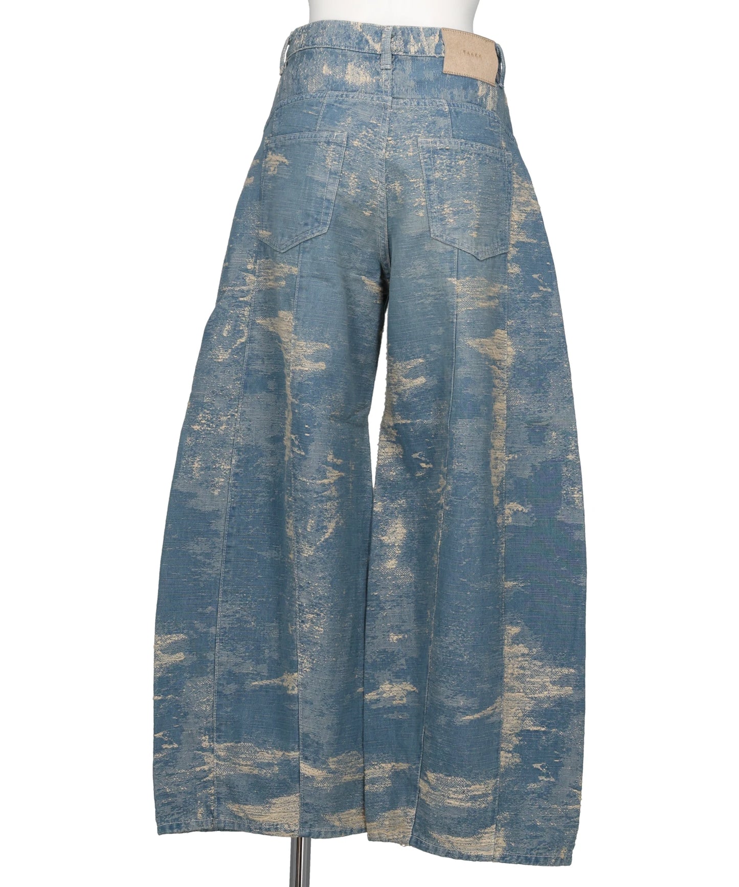 DENIM CURVED PANTS