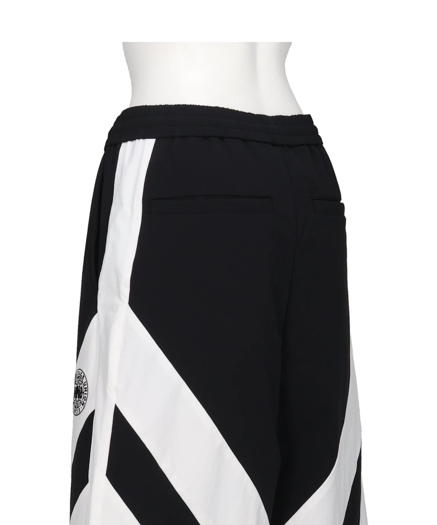 CHEVRON PUFFER NYLON TROUSER