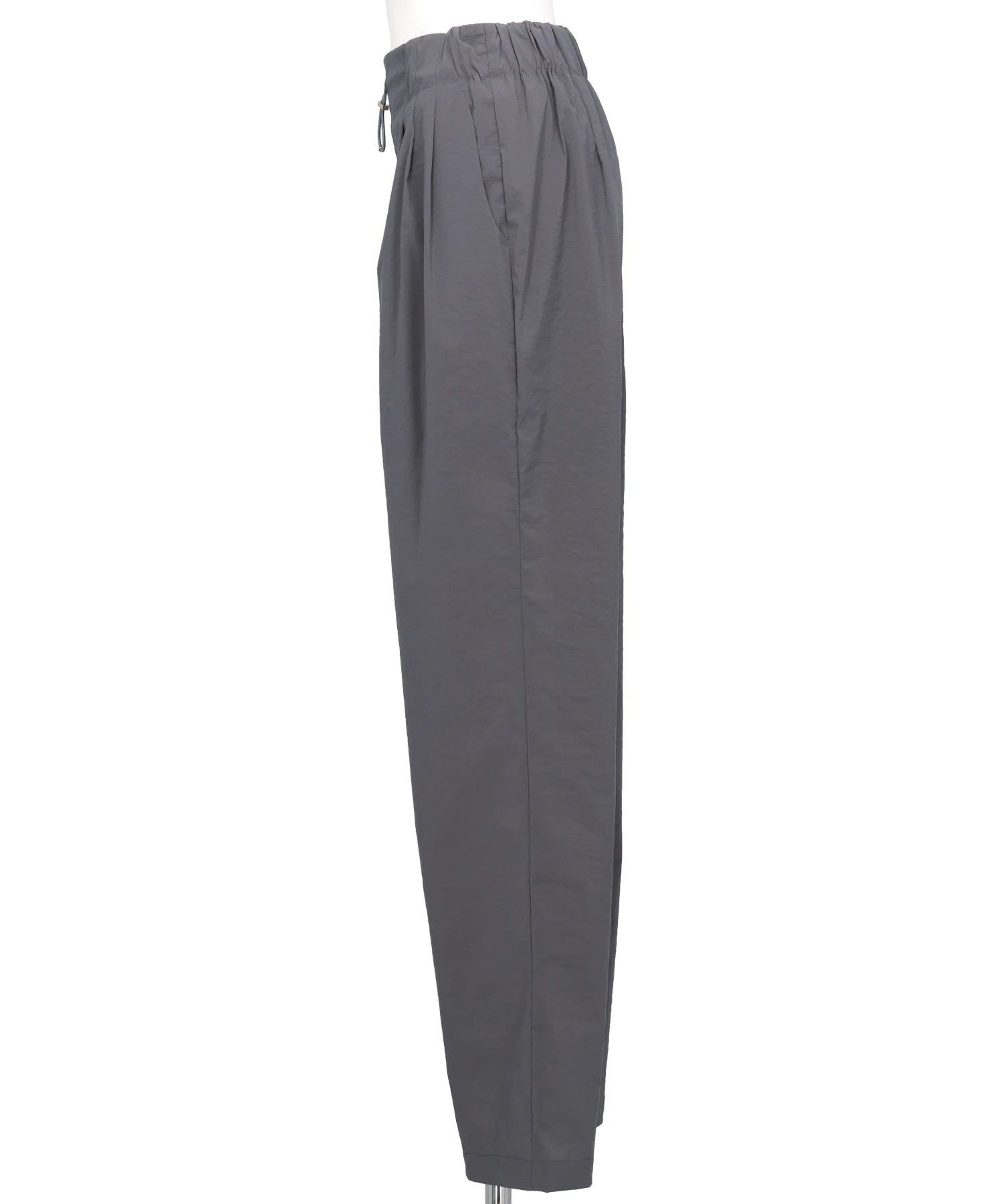 Mame Kurogouchi(マメクロゴウチ) 2026SS STRETCH DRAWCORD TROUSERS Mame Kurogouchi(マメクロゴウチ) 2026SS STRETCH DRAWCORD TROUSERS