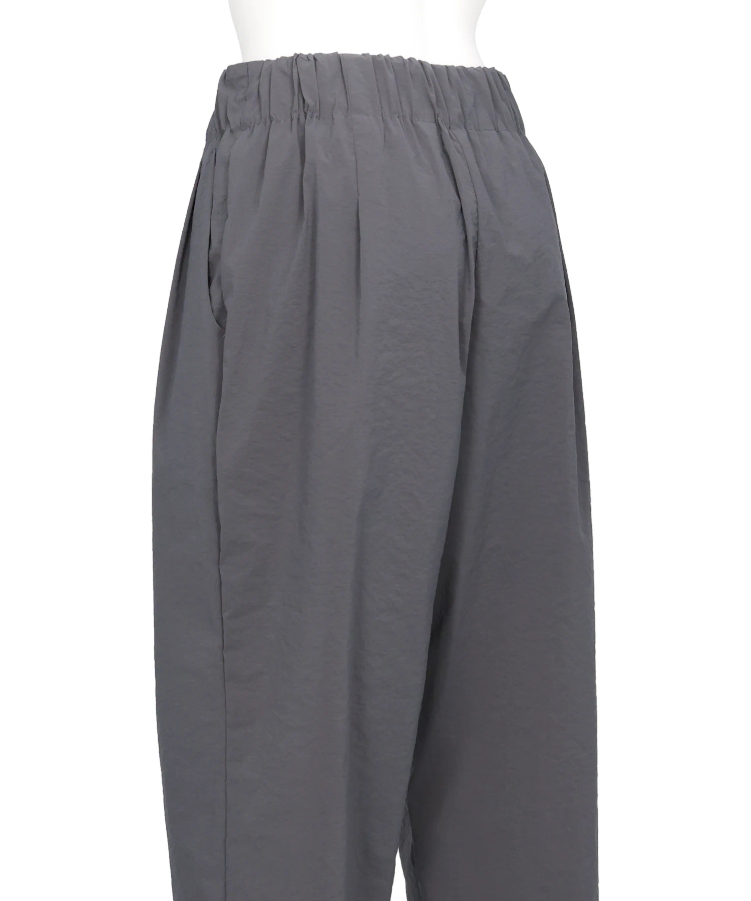 Mame Kurogouchi(マメクロゴウチ) 2026SS STRETCH DRAWCORD TROUSERS Mame Kurogouchi(マメクロゴウチ) 2026SS STRETCH DRAWCORD TROUSERS