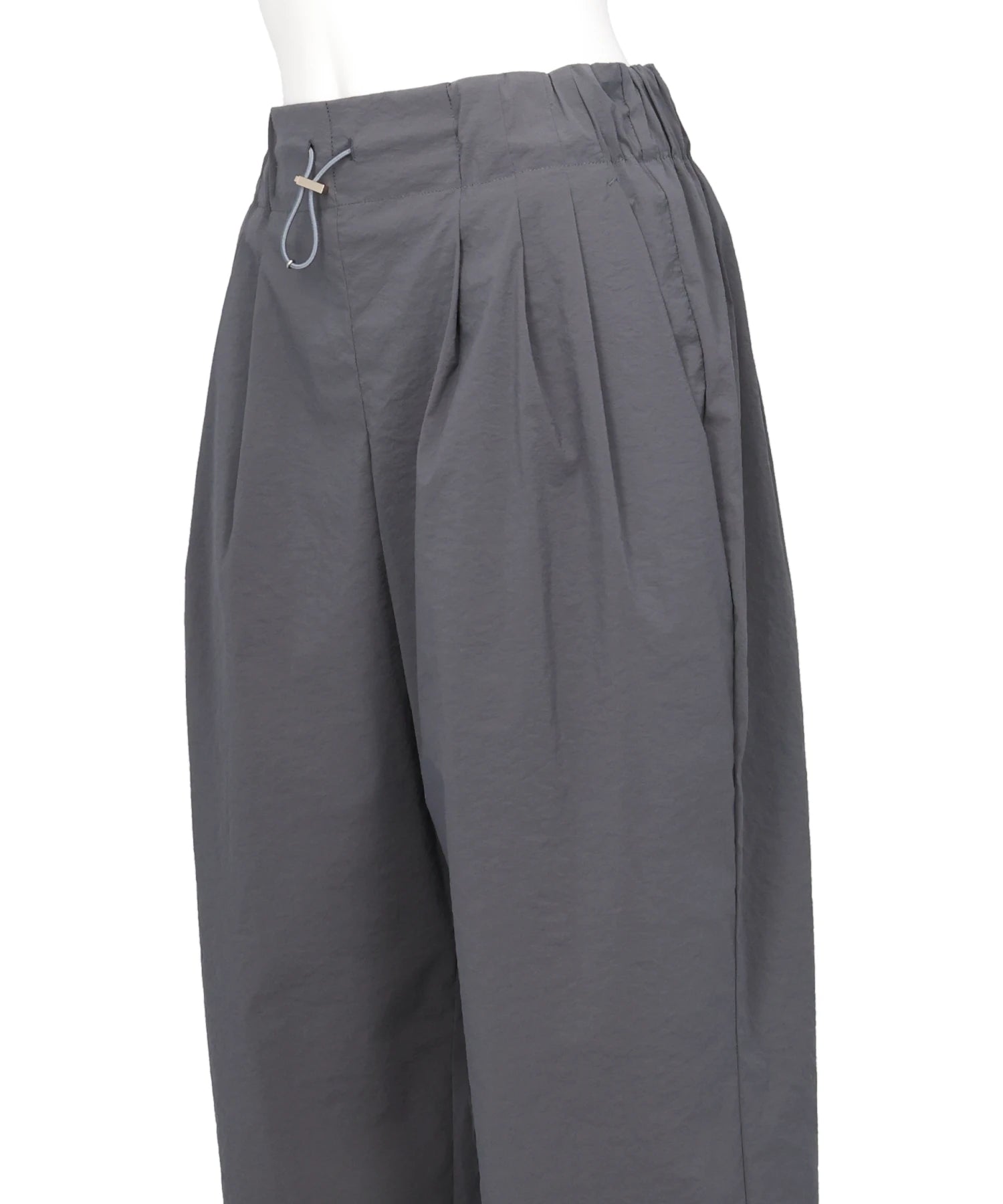 Mame Kurogouchi(マメクロゴウチ) 2026SS STRETCH DRAWCORD TROUSERS Mame Kurogouchi(マメクロゴウチ) 2026SS STRETCH DRAWCORD TROUSERS