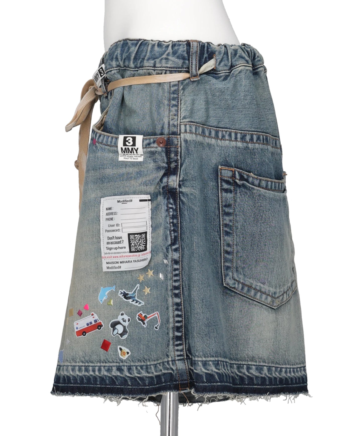 DENIM GATHER SHORTS w KIDS STICKER