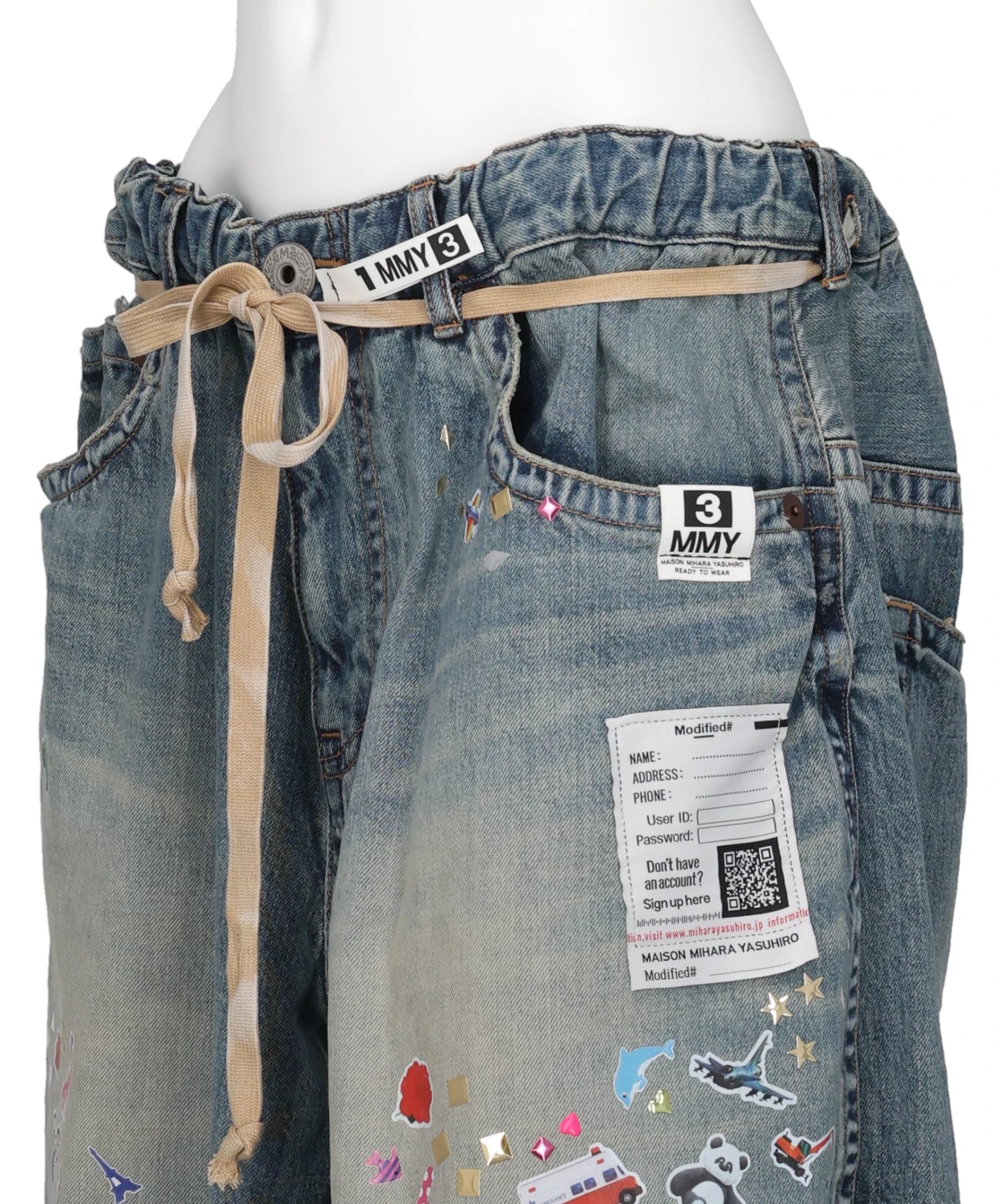 DENIM GATHER SHORTS w KIDS STICKER