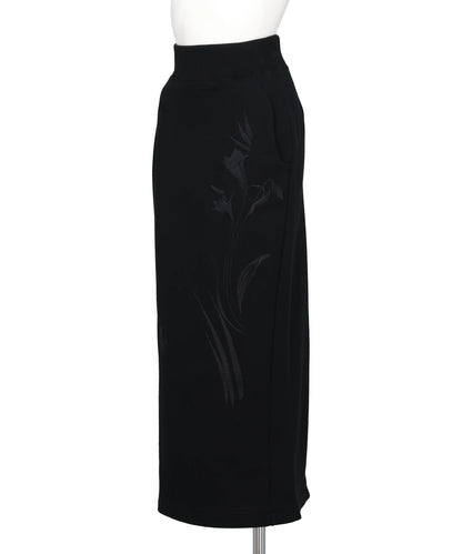 FLORAL MOTIF EMBROIDERED SWEATER SKIRT