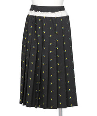 naokitomizuka(ナオキトミズカ) FLOWER EMBROIDERY PLEATED SKIRT