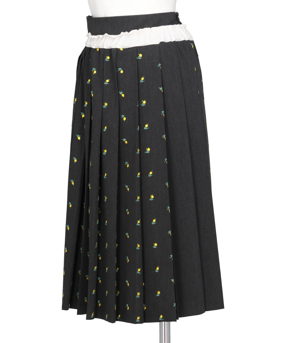 FLOWER EMBROIDERY PLEATED SKIRT