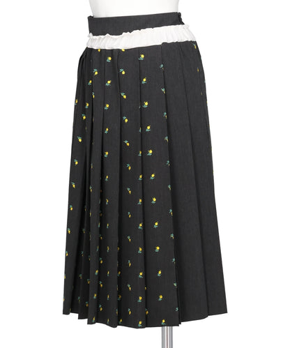 FLOWER EMBROIDERY PLEATED SKIRT