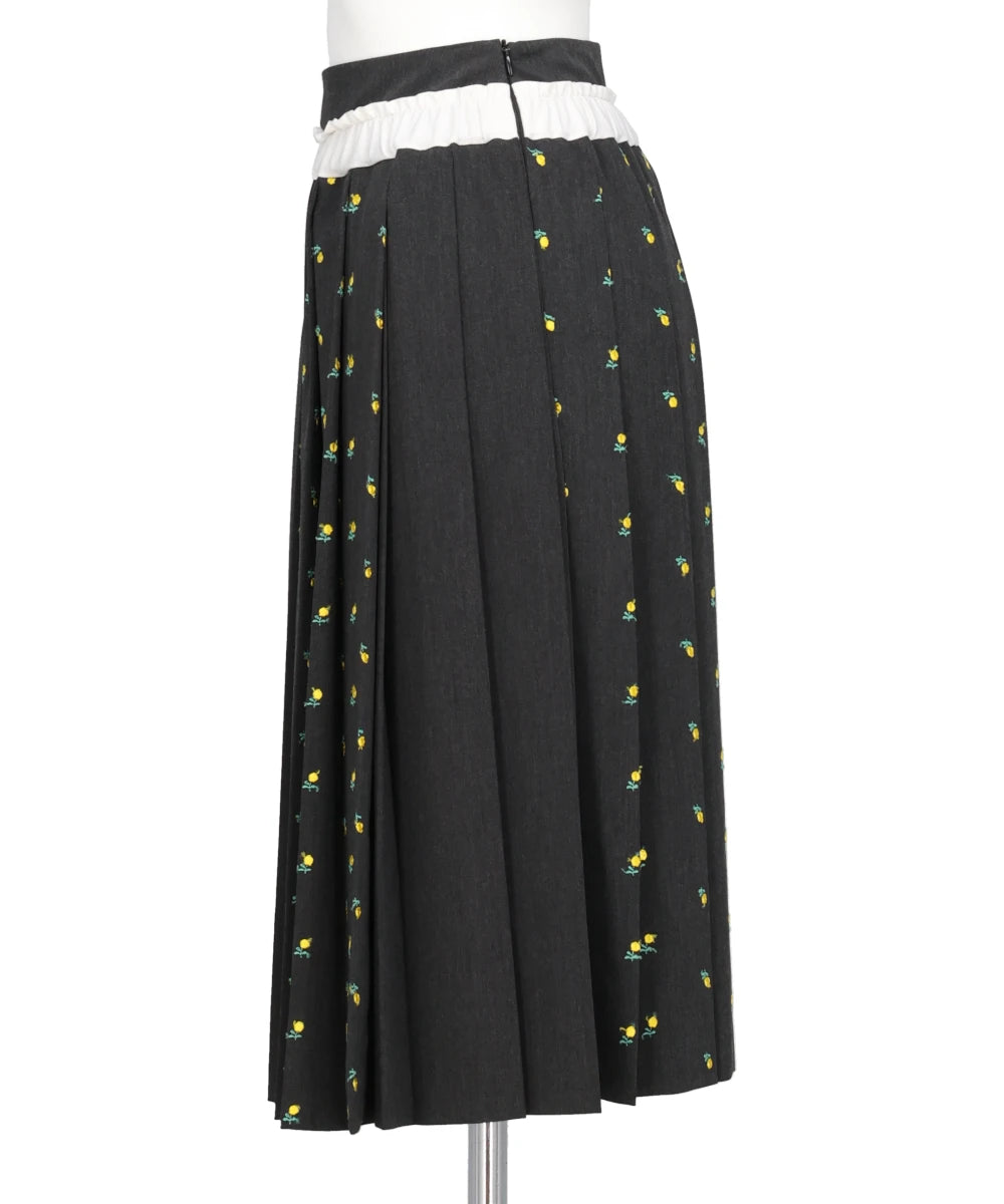 FLOWER EMBROIDERY PLEATED SKIRT
