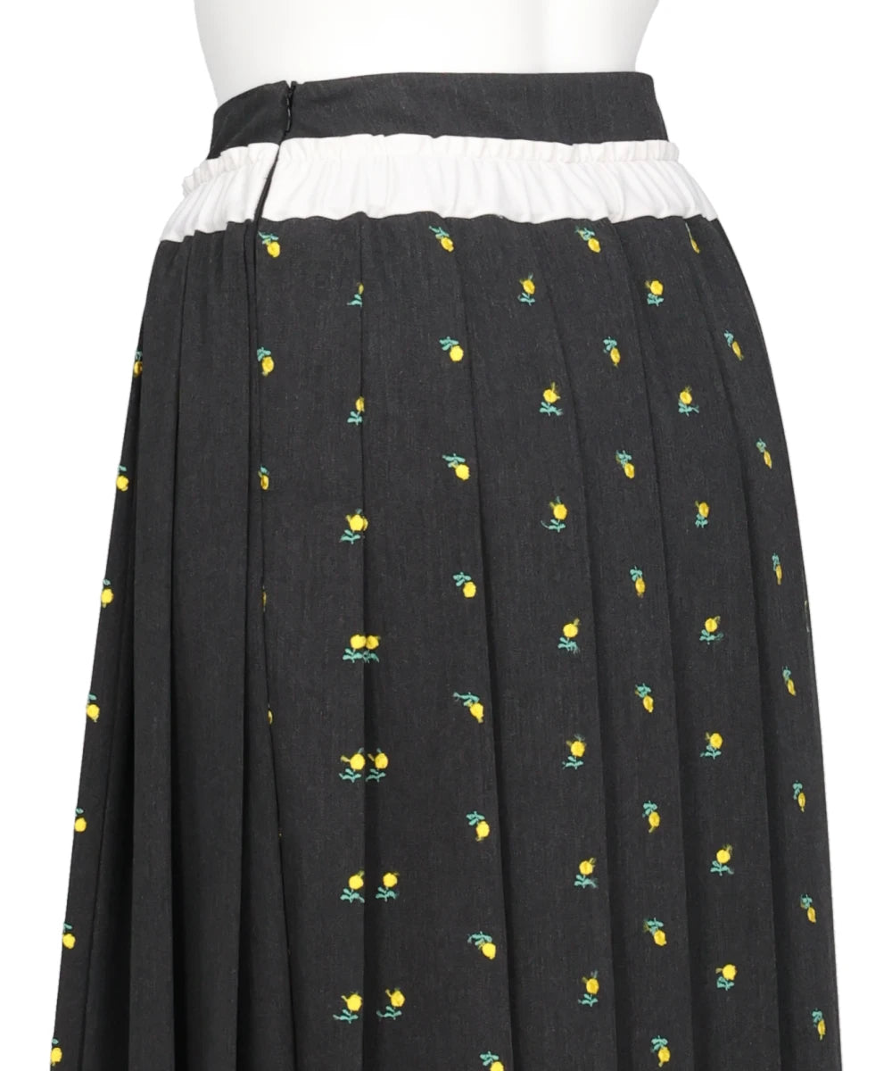 FLOWER EMBROIDERY PLEATED SKIRT