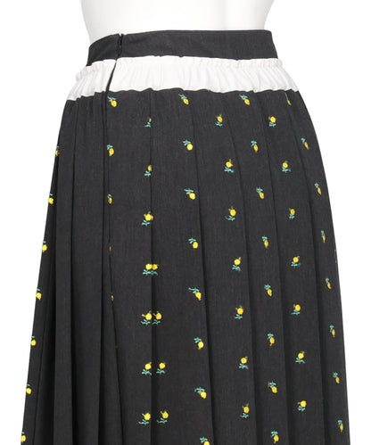 FLOWER EMBROIDERY PLEATED SKIRT