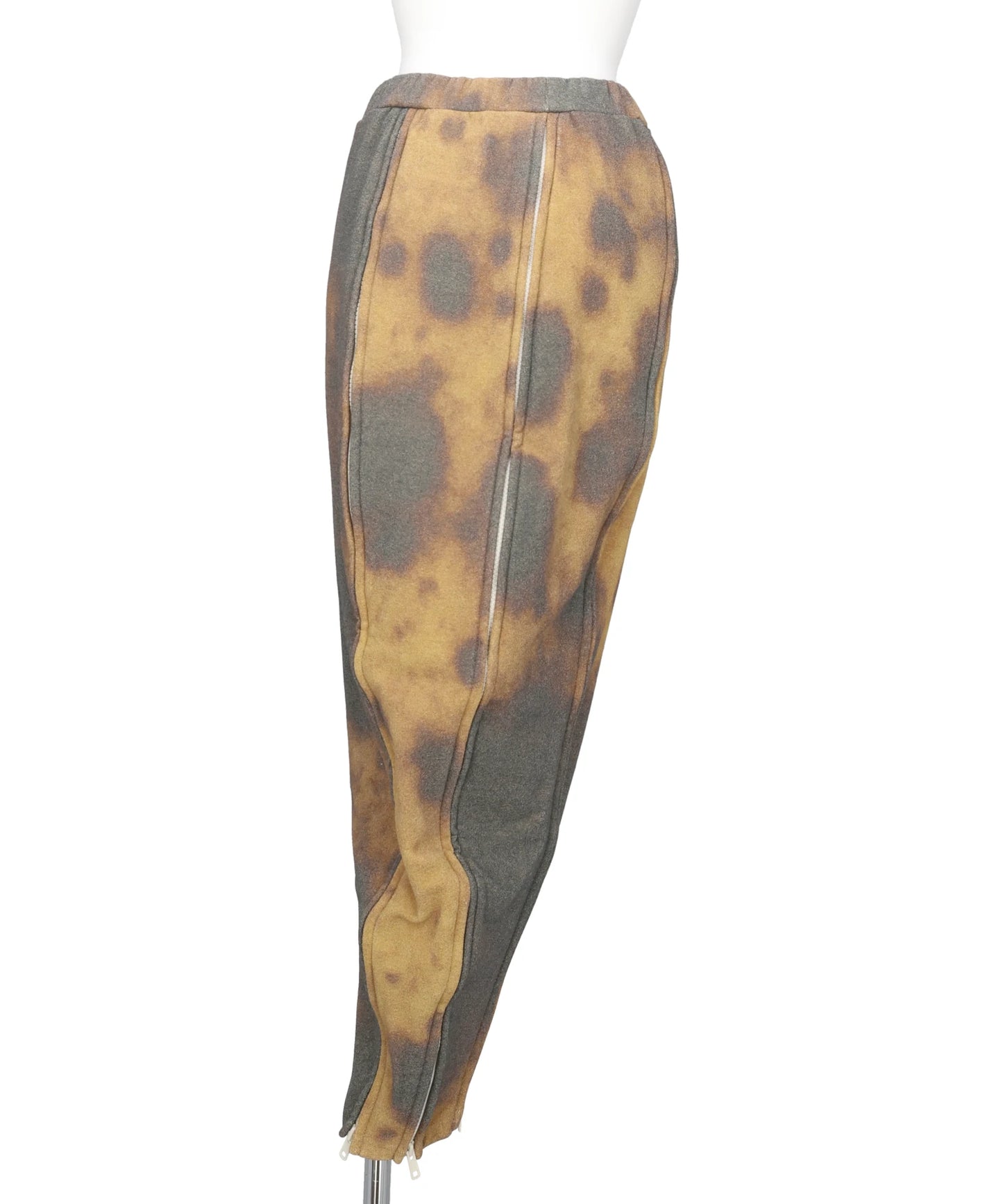 PEELABLE BANANA SKIRT