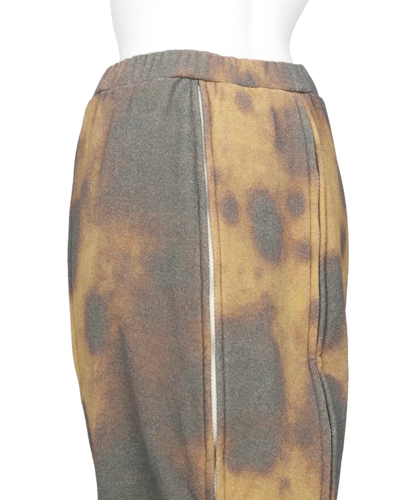 PEELABLE BANANA SKIRT