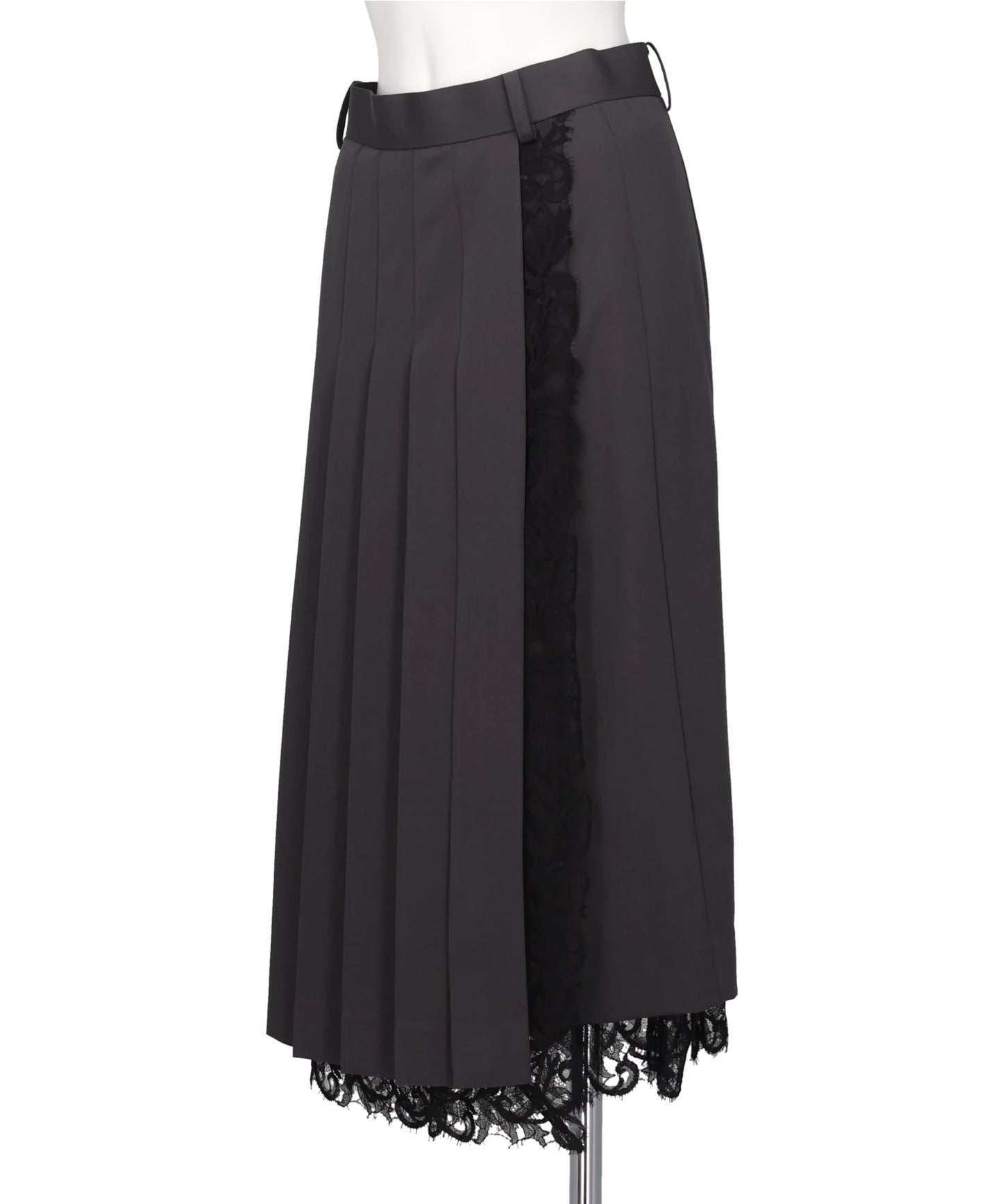 FINE WOOL PLEATED SKIRT WITH LACE TRIM