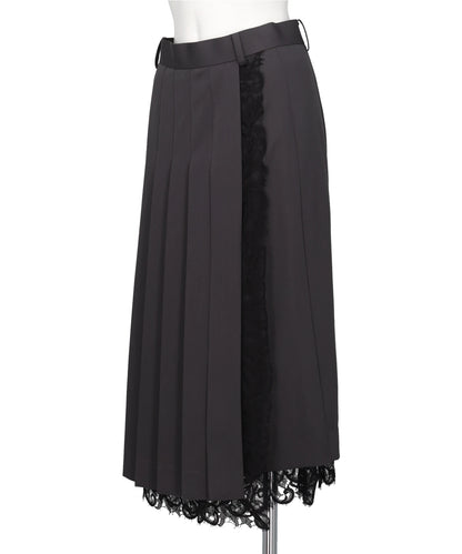FINE WOOL PLEATED SKIRT WITH LACE TRIM