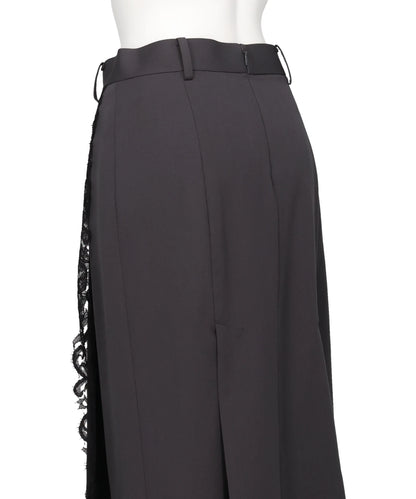 FINE WOOL PLEATED SKIRT WITH LACE TRIM
