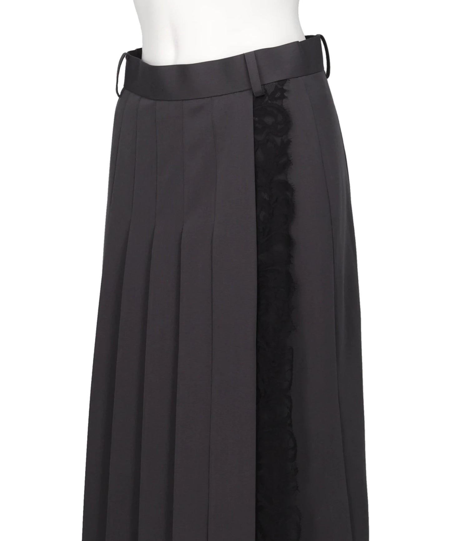 FINE WOOL PLEATED SKIRT WITH LACE TRIM