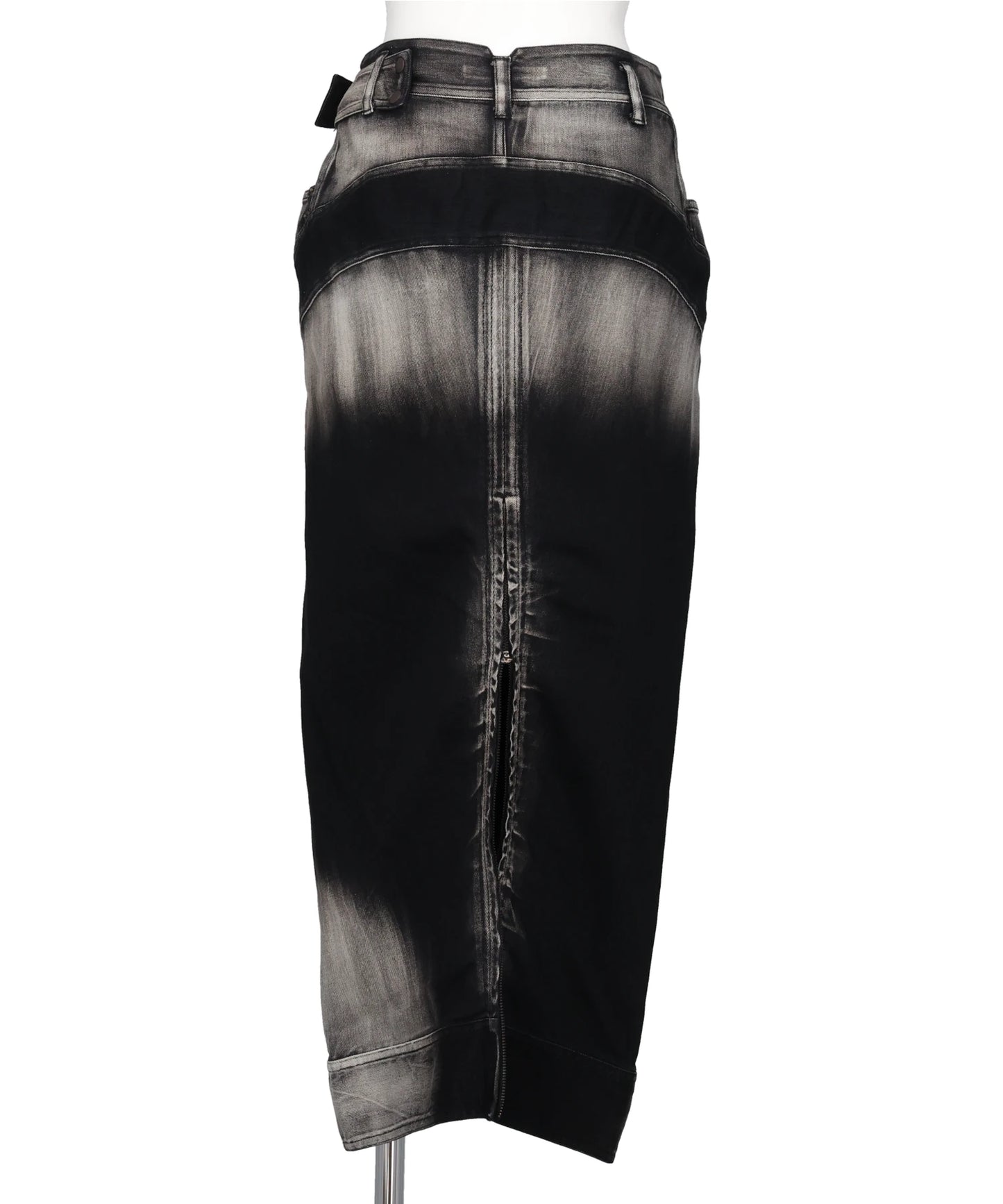 LOW-RISE DENIM PENCIL SKIRT