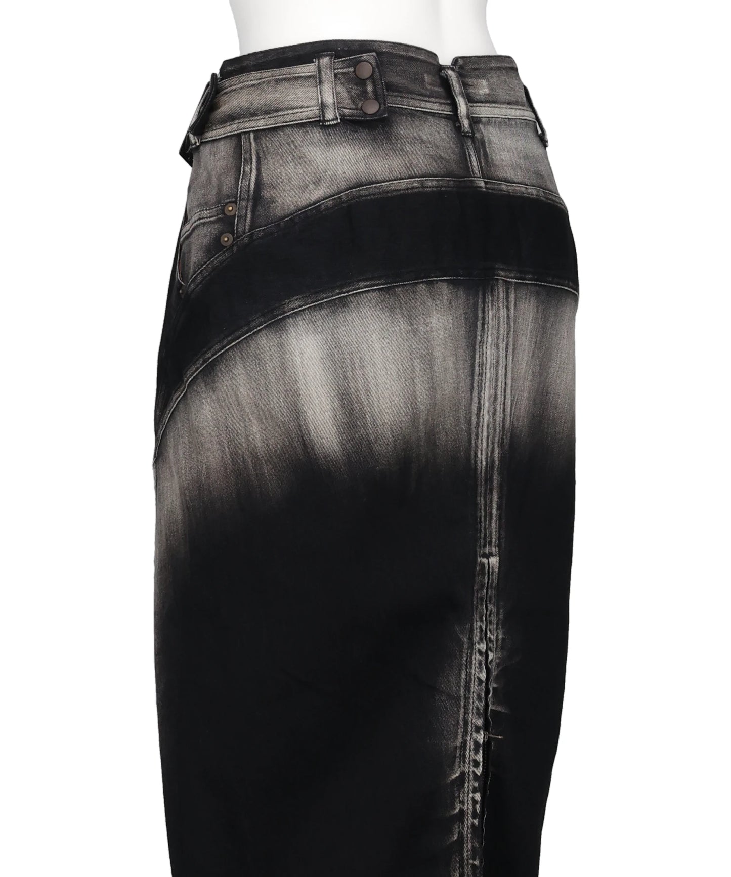 LOW-RISE DENIM PENCIL SKIRT