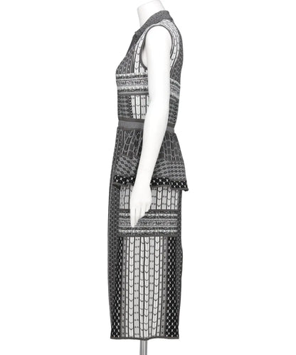 GEOMETRIC PATTERN KNITTED DRESS