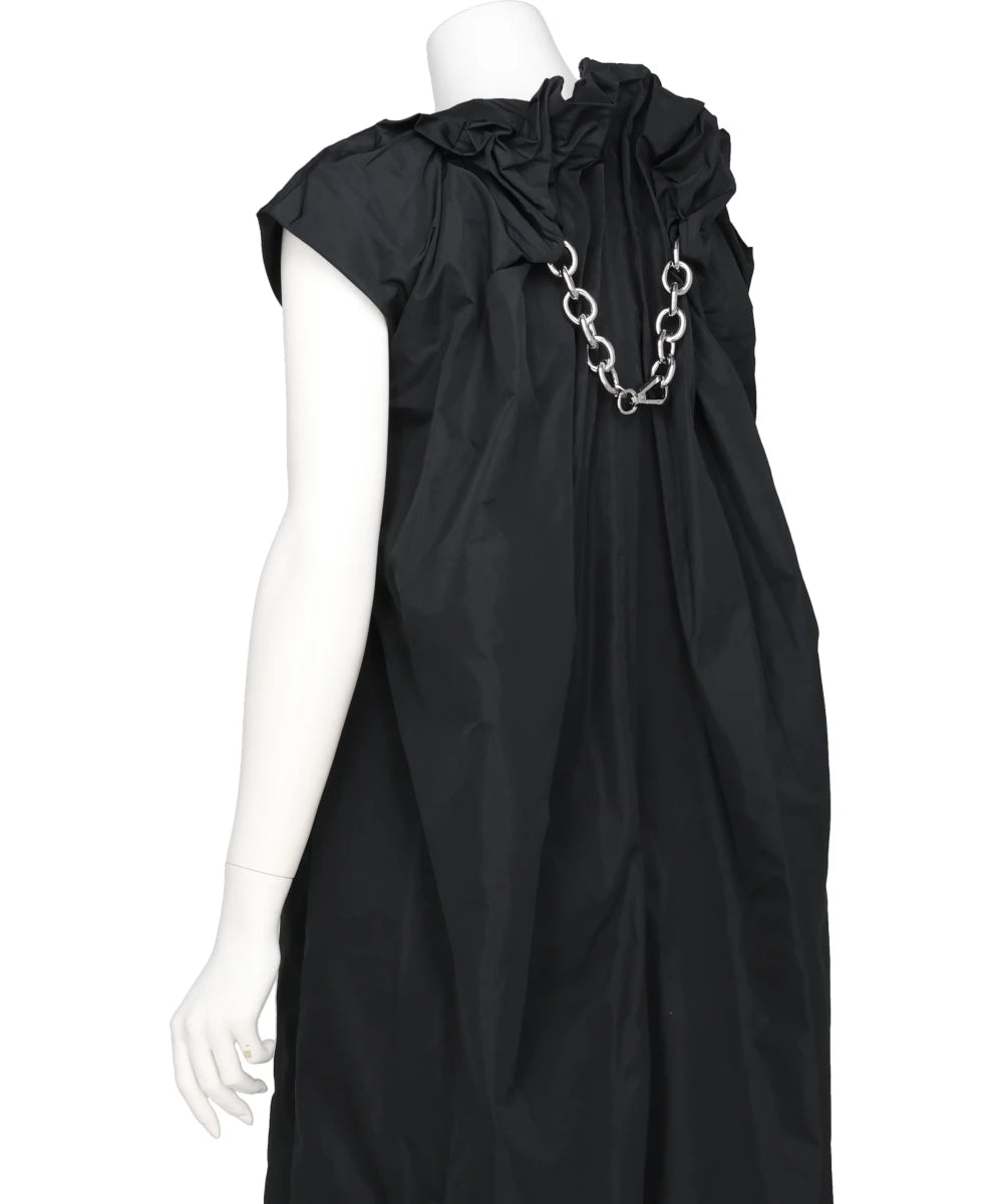 FITTED BACK RUCHED DETAIL CHAIN DRESS