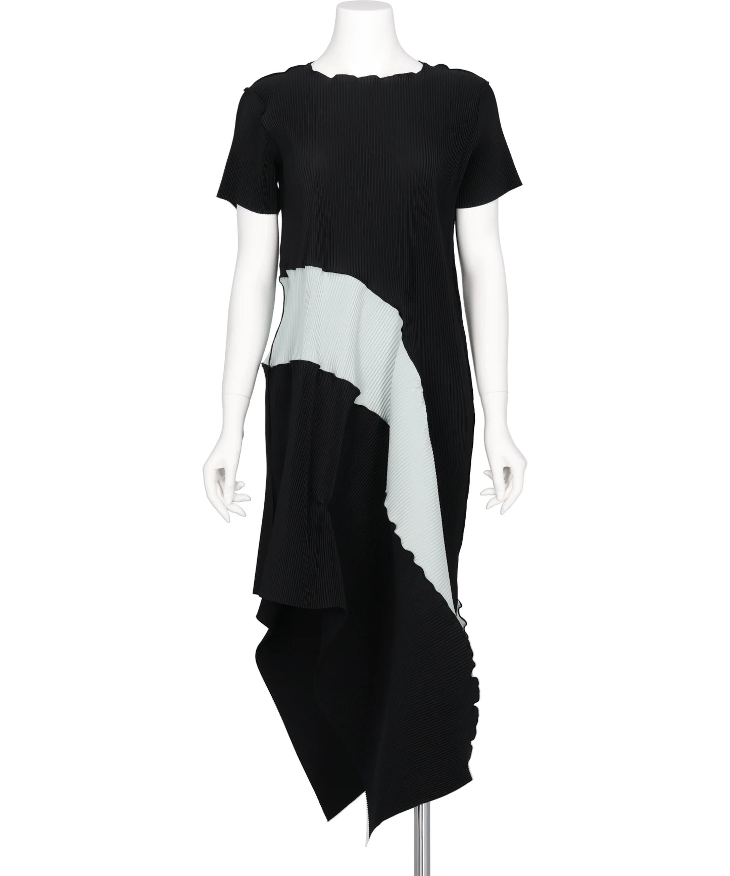 ARCH DRESS SHORT SLEEVE