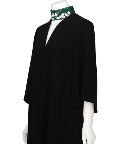 TRIACETATE EMBROIDERY NECK TOP