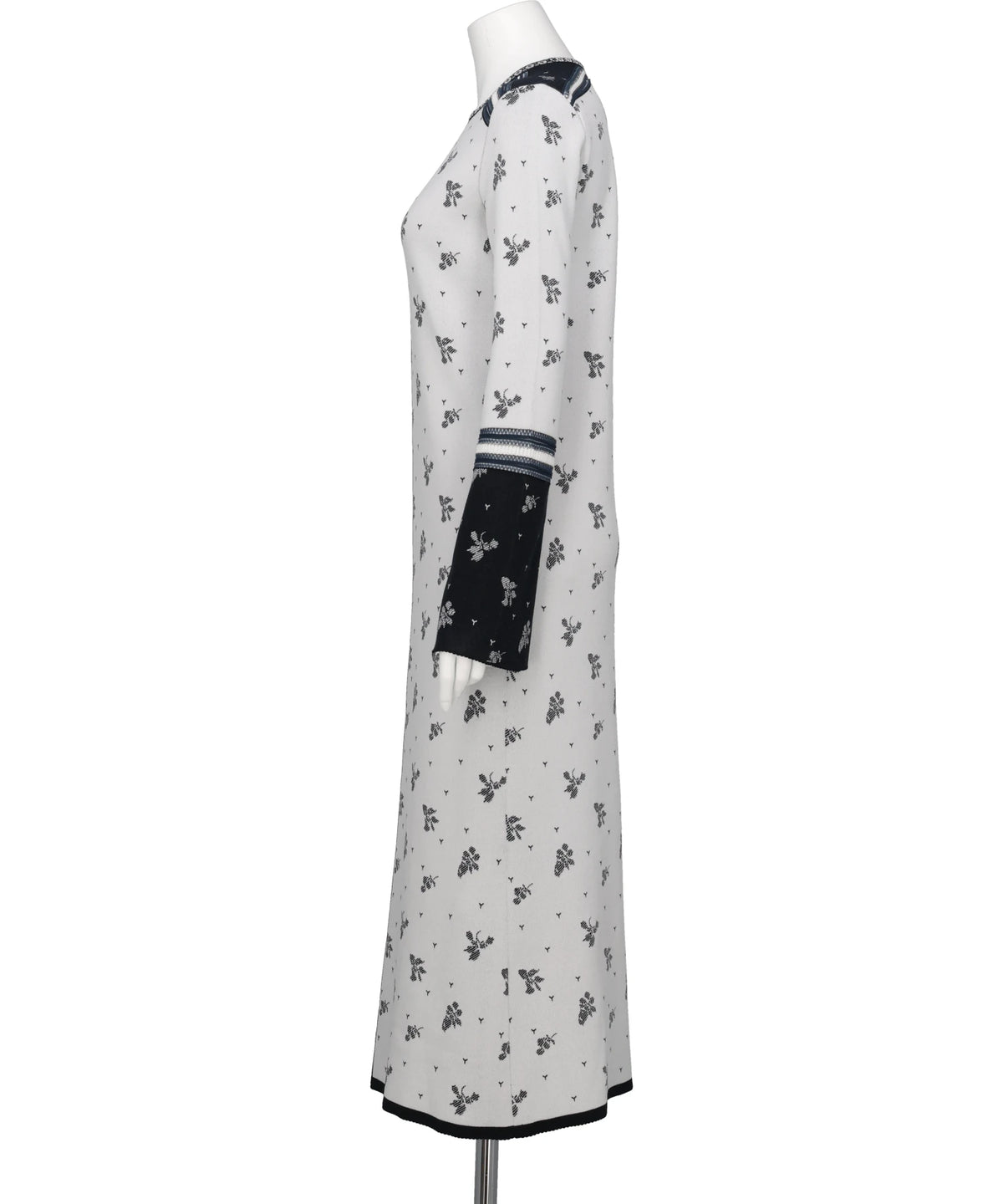 FLORAL JACQUARD KNIT DRESS