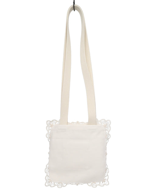 DOILY LACE SQUARE SHOULDER BAG