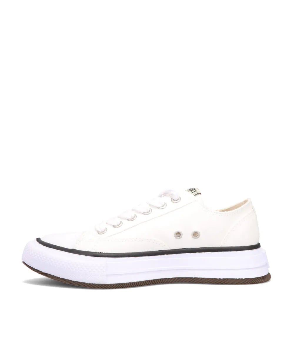 YUCCA/POINTED ORIGINAL SOLECANVASLOW-TOP SNEAKER