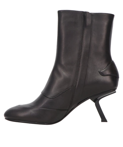 EDWARDIAN BUTTON BOOTS